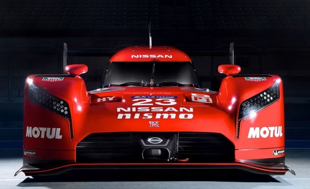 2015年ルマン・WECに参戦するニッサンのマシンはFFなんて冗談でしょ！