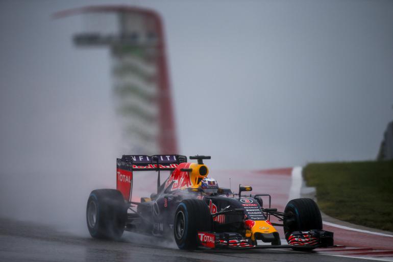 レッドブルのエンジンが決まらない！Ｆ1エンジン規定の迷走が始まった。