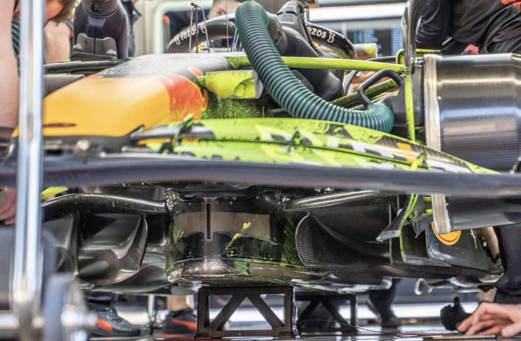 【F1空力学】2022年フロアフェンスの自由度が高すぎた件！＋異質なレッドブルRB18