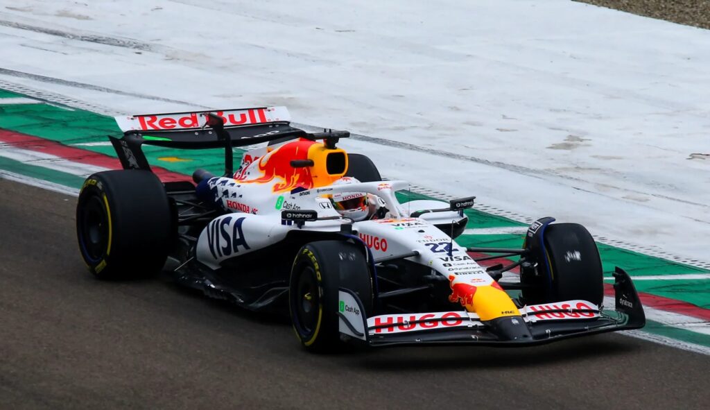 【F1 2025 NEW CAR】レーシング ブルズ  VCARB02