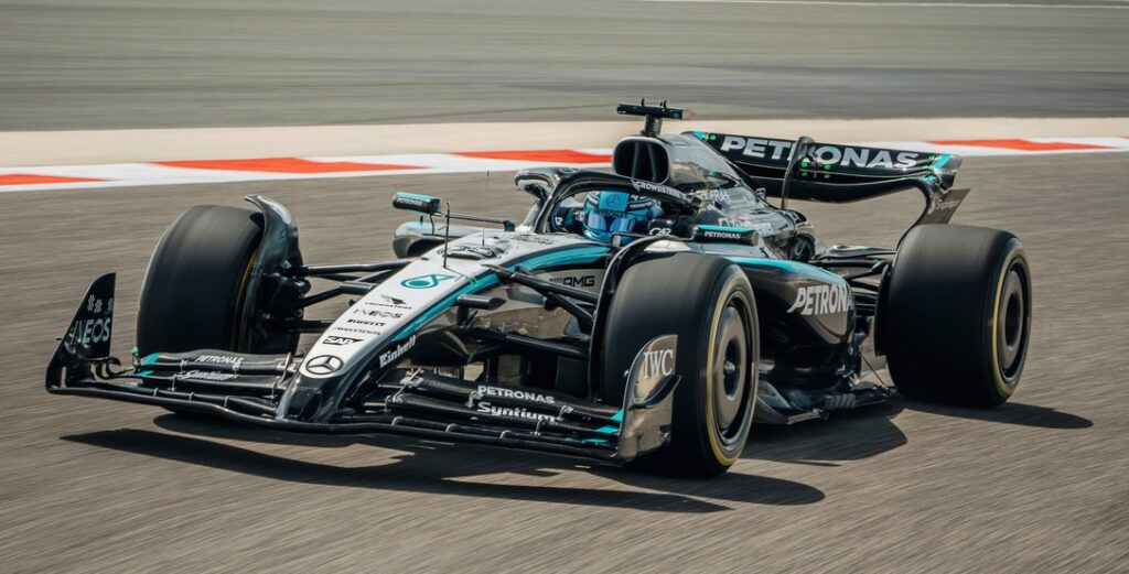 【F1 2025 NEW CAR】メルセデスW16