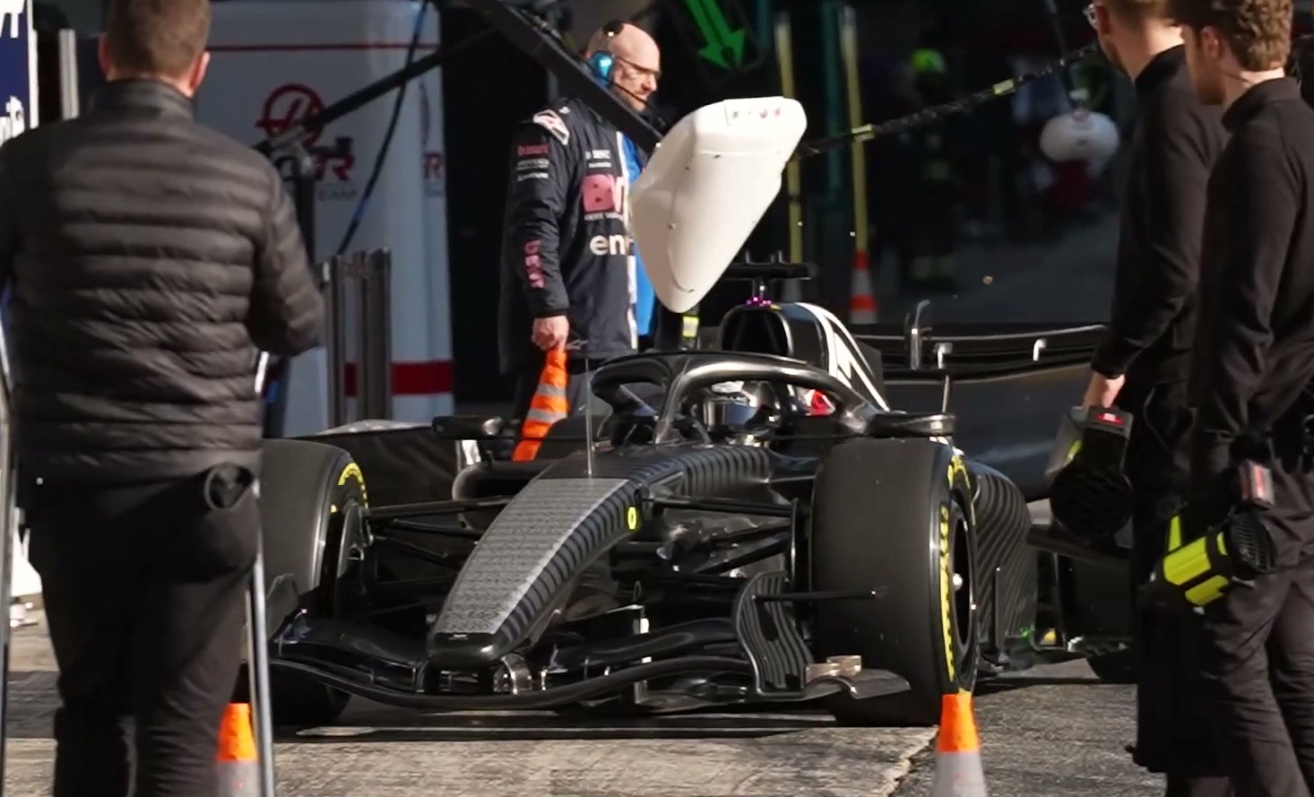 【F1 2026 NEW TEAM】キャデラック F1チームのマシン画像